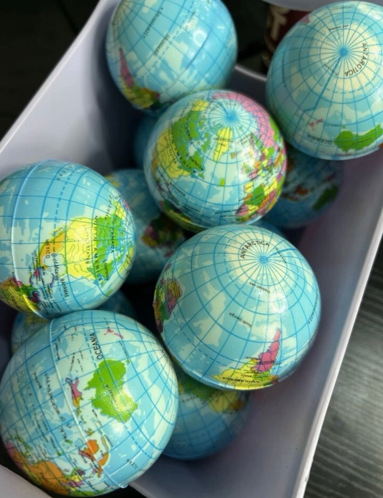 FOAM EARTH BALL World Map Globe Atlas Kids Squeeze Bouncy Stress Relief Palm Toy