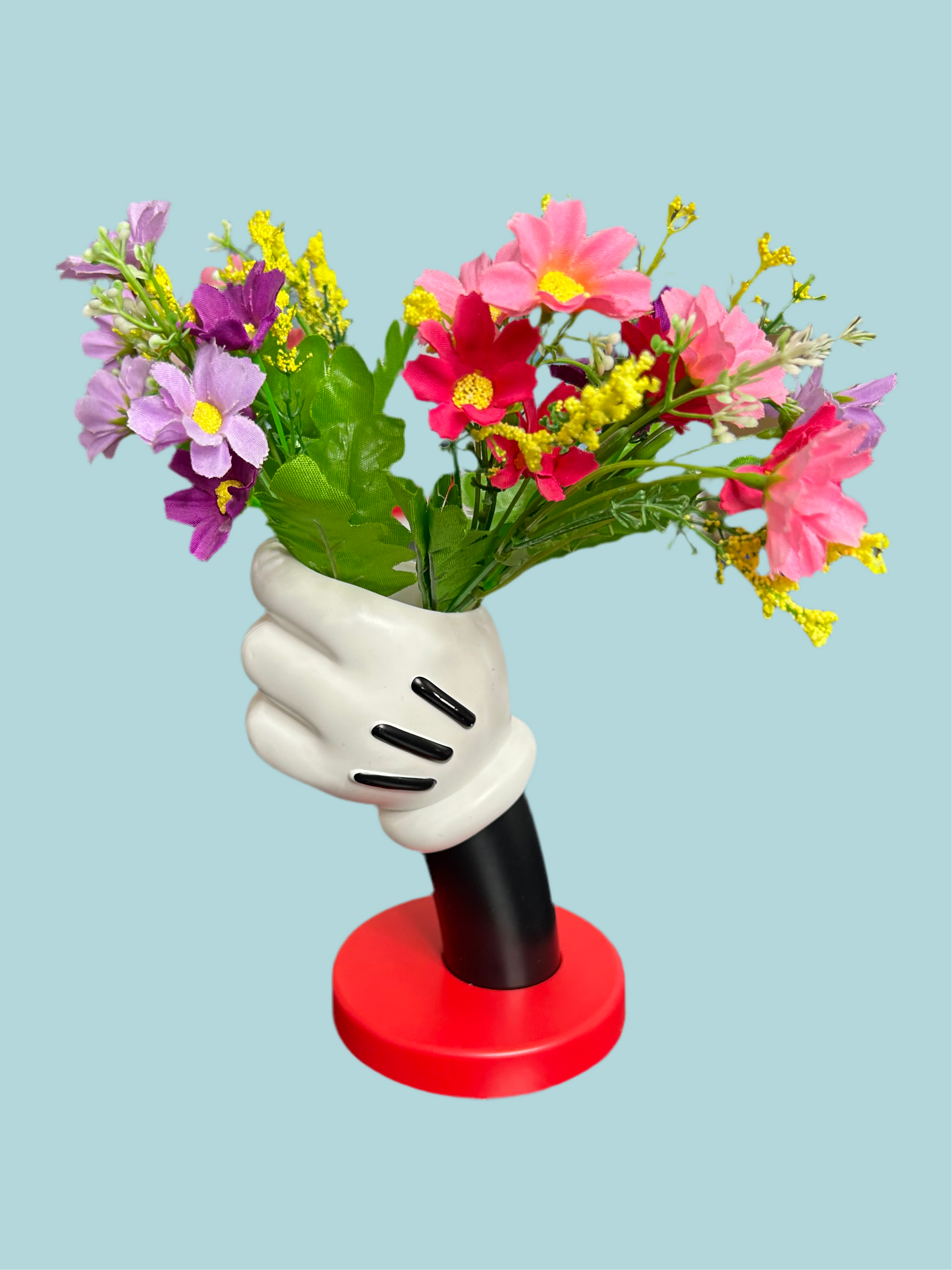NiccieNacks Mickey Mouse glove-shaped ceramic vase for home decor, featuring Mickey’s signature glove design.